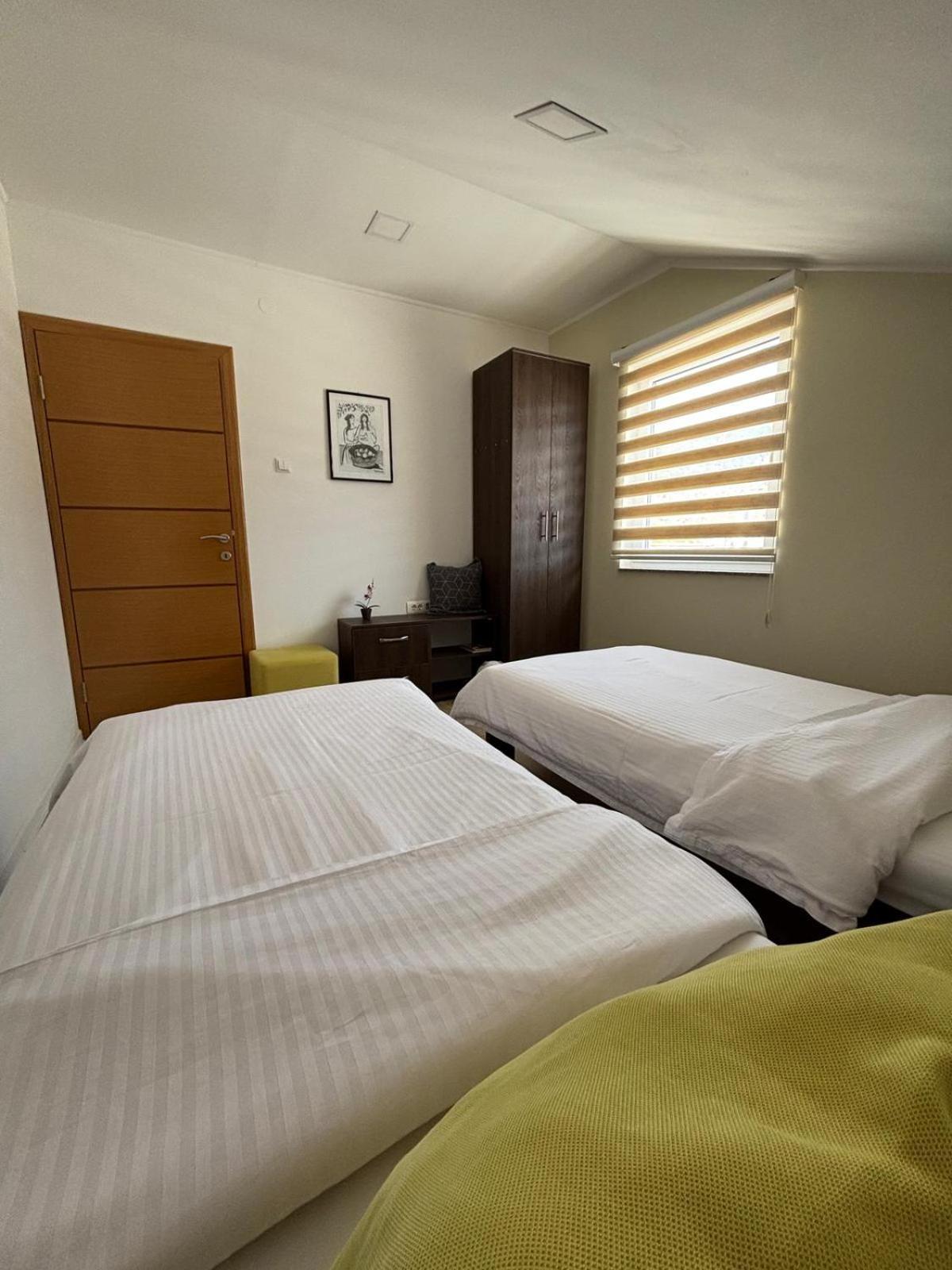 Sobe I Apartman R Bileca Bagian luar foto